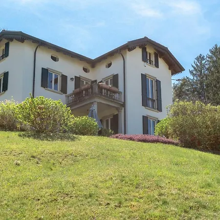 Vila Villa Sofia By Rent All Como