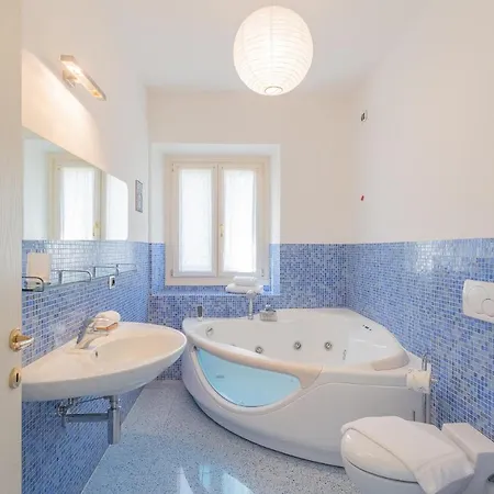 Villa Sofia By Rent All Como וילה *