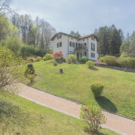 Villa Sofia By Rent All Como * בלאג'יו